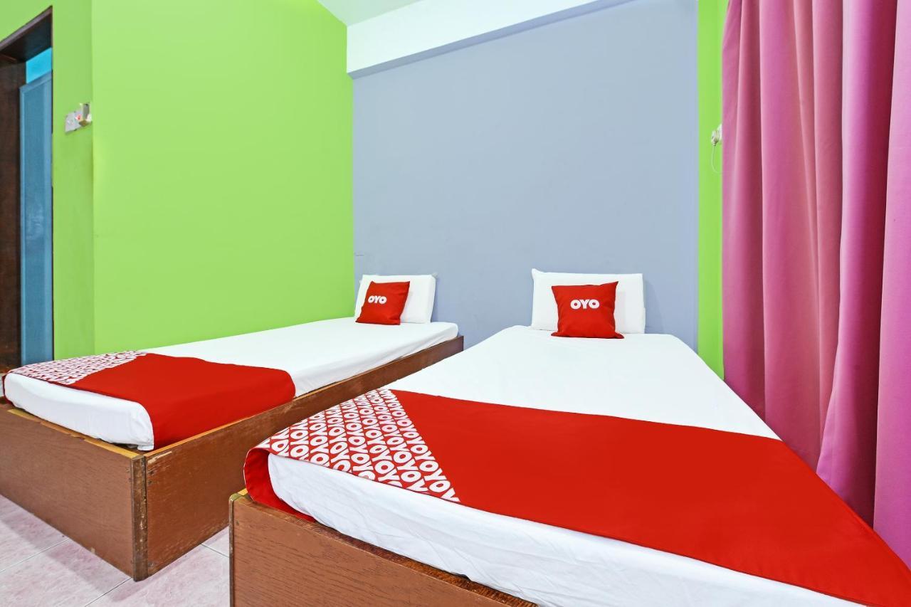 Oyo 90565 Teresek View Motel Kuala Tahan Eksteriør bilde